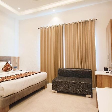 Blessings Hotel Amritsar Luaran gambar